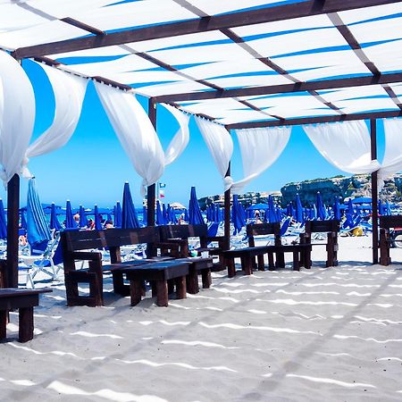Araba Fenice Village Torre dell'Orso Eksteriør billede